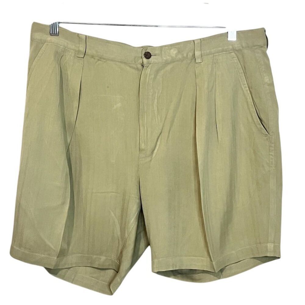 Tommy Bahama Men's Chino Silk Shorts Size 40 Beige Pleated Classic Fit Preppy